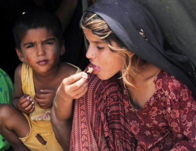 pakistan flood relief tests cash strapped government pakistan flood relief tests cash strapped government