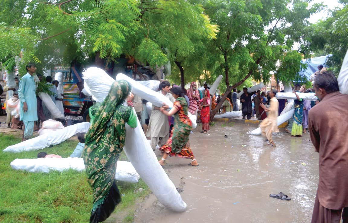 2011 floods sindh submerged in flood of miseries