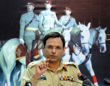 pakistan to deploy troops along afghan border