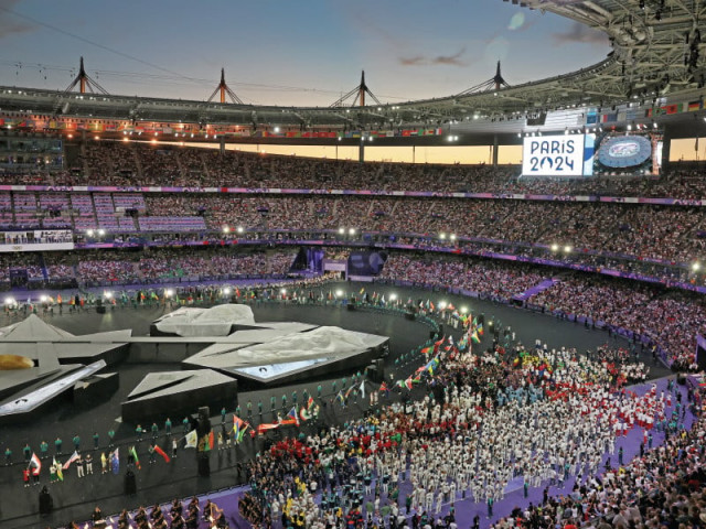 athletes participate in the closing ceremony of olympic games at stade de france saint denis photo reuters athletes participate in the closing ceremony of olympic games at stade de france saint denis photo reuters