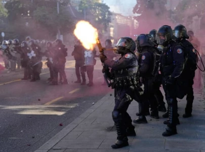 g7 protesters clash with police in geneva