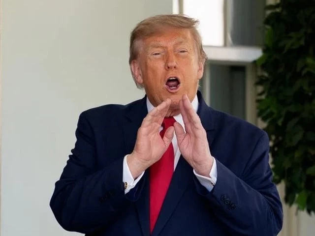 Trump backs down from Hormuz transit fee