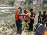 no trace of boy swept in nullah leh