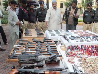 karachi violence sc wants record of arms licences issued in 2 years