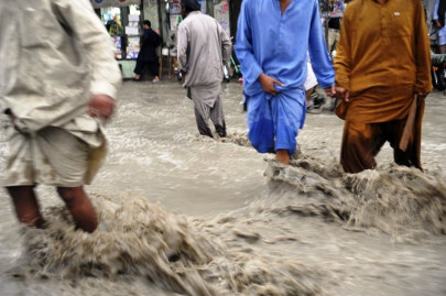 rain emergency meeting all aid to go through provinces first