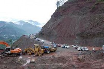 land sliding 18 houses 10 rest houses destroyed land sliding 18 houses 10 rest houses destroyed