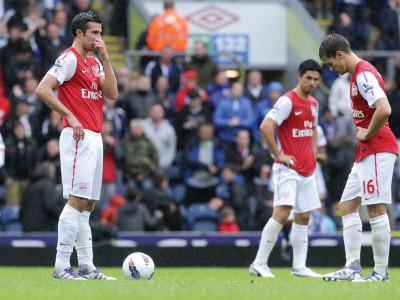 arsenal s season of horror continues