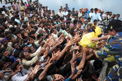 sindh floods pakistan s hc in malaysia seeks donations