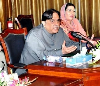 sportsmen artists meet zardari to discuss fundraising strategies sportsmen artists meet zardari to discuss fundraising strategies