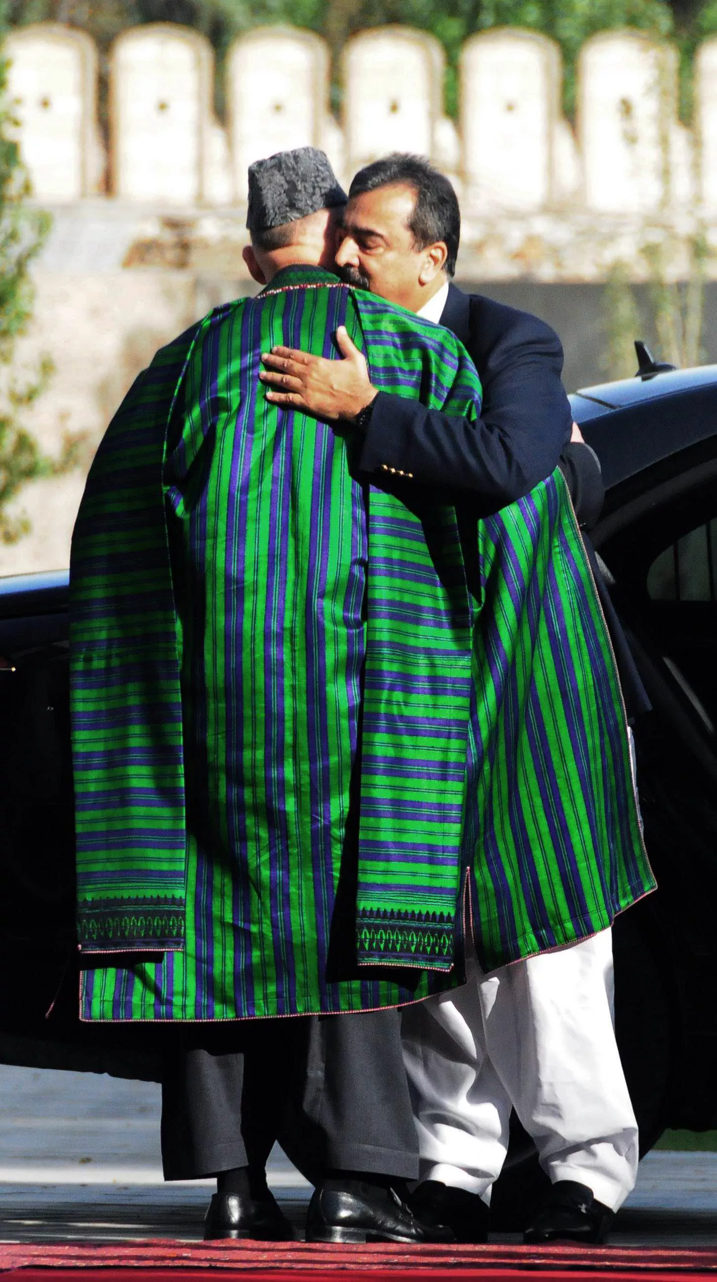 gilani offers condolences over rabbani s assasination gilani offers condolences over rabbani s assasination