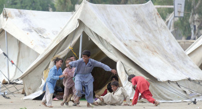 govt approaches lenders amidst credibility crisis