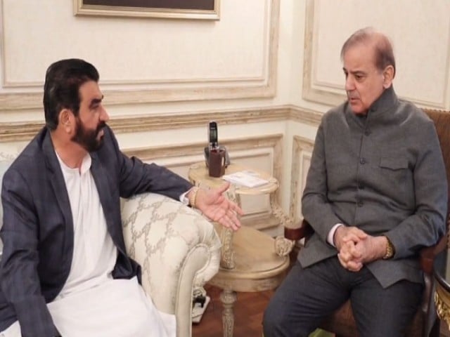 independent candidate mir mohammad asim kurd gello expresses full confidence in the leadership of pml n supreme leader nawaz sharif in a meeting with shehbaz sharif in lahore screengrab