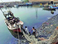 rising fuel costs hit sindh fishermen hard