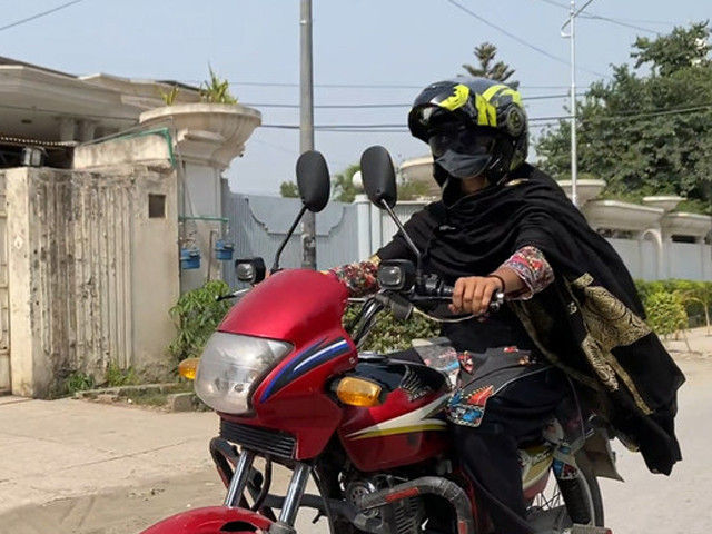 Women scooter riders in Lahore report harassment, road bullying 