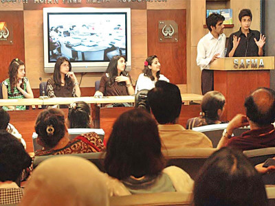 children return from across border to report they found friends not enemies