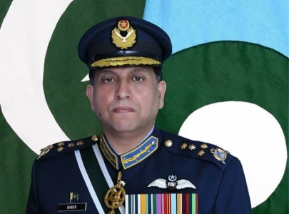 pm extends tenure of air chief