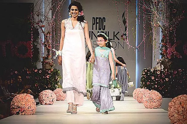 fashion week 2012 karachi gears up for fashion fest fashion week 2012 karachi gears up for fashion fest