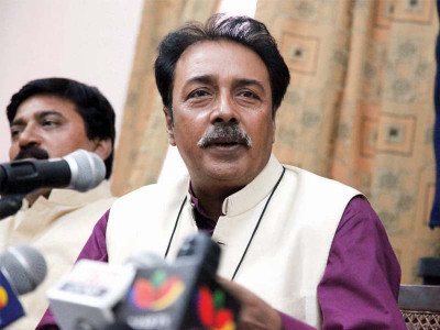 another month mqm h chief behind bars petition in court another month mqm h chief behind bars petition in court