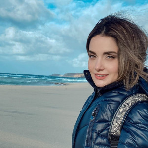 question the mosque armeena khan tells users misconstruing her tweet for dua zehra