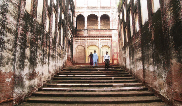 tribune