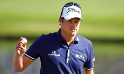 golf watney sizzles at vegas