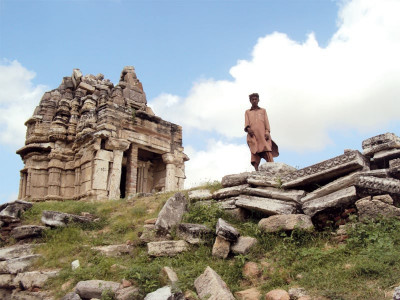 braving rain and neglect jain temples stand their ground for now