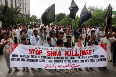 sectarian attack gunmen kill 14 people in quetta sectarian attack gunmen kill 14 people in quetta