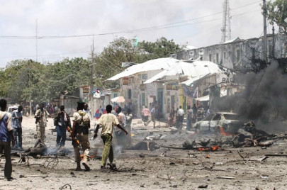 somalia s al shabaab kills 70 in mogadishu bomb blast