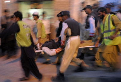 quetta violence two cops passersby killed in shooting quetta violence two cops passersby killed in shooting