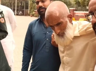 elderly beggar in punjab discovered with rs500 000 and saudi visas elderly beggar in punjab discovered with rs500 000 and saudi visas