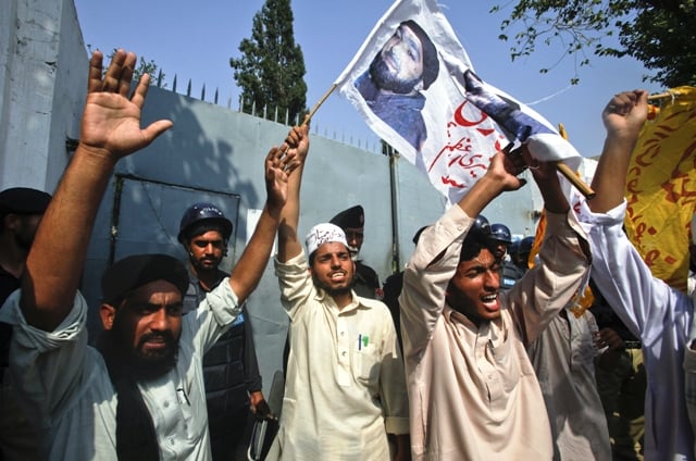 deobandis wahhabis to join qadri protests