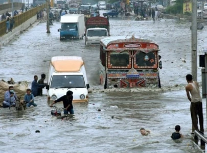 karachi flooded and powerless after heavy rain karachi flooded and powerless after heavy rain