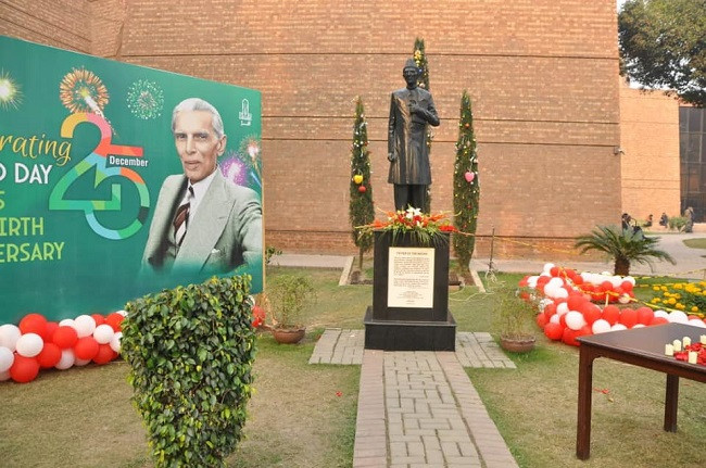 lahore arts council organized a cake cutting ceremony and portrait painting competition to celebrate 145th birth anniversary of quaid e azam muhammad ali jinnah at alhamra photo facebook