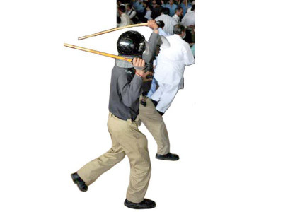 state brutality police baton charge women set thief on fire state brutality police baton charge women set thief on fire