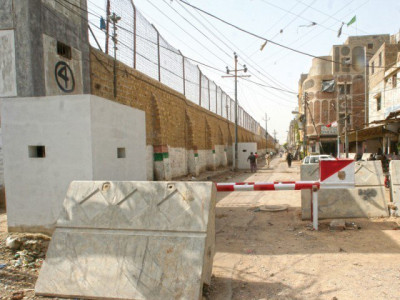 why karachi needs barricades