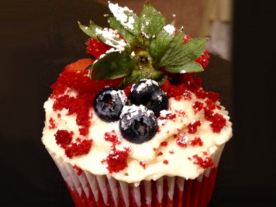 how to accidentally make the velvetiest red velvet cupcakes