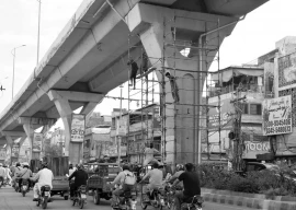 beautification of metro pillars underway beautification of metro pillars underway