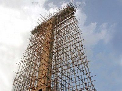 a giant cross will not help pakistan s christian community