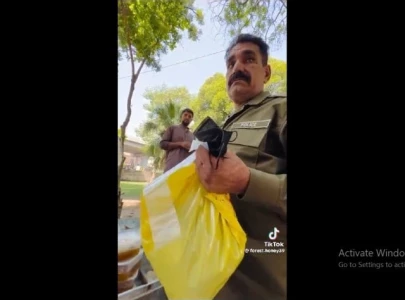 honey loving police officer suspended for refusing payment to vendor honey loving police officer suspended for refusing payment to vendor