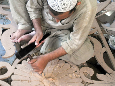 sindh assembly needs to change laws for workers