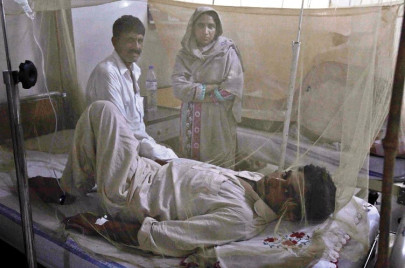 karachi gripped by stomach diseases amid sweltering heat karachi gripped by stomach diseases amid sweltering heat