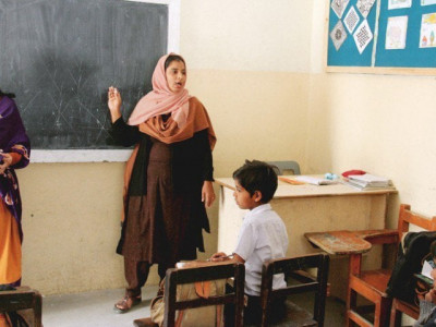 aao parhao a teacher can use all the help they can get