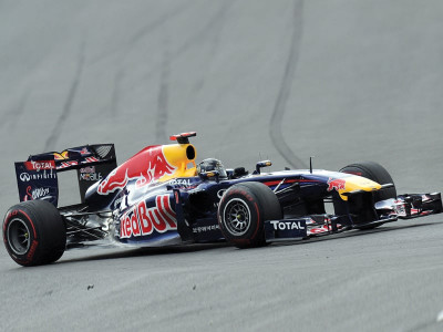 formula one super vettel hands red bull constructors title