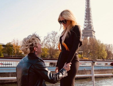 she said yes avril lavigne gets engaged to singer mod sun in paris she said yes avril lavigne gets engaged to singer mod sun in paris