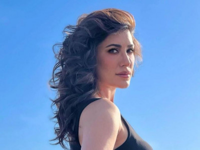 rise above politics mehwish hayat disappointed by bollywood s deafening silence on pakistan floods rise above politics mehwish hayat disappointed by bollywood s deafening silence on pakistan floods