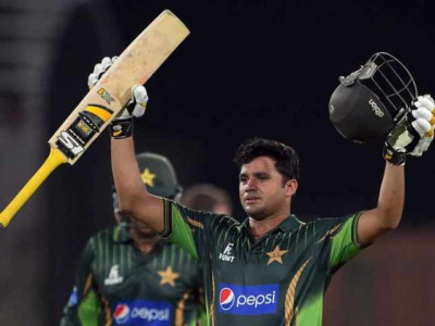 can he change from azhar ali the batsman to azhar ali the captain