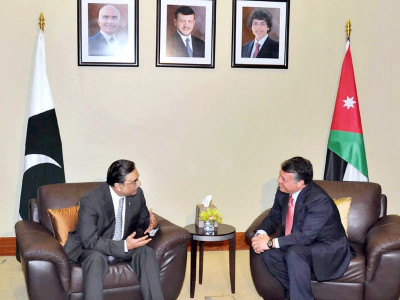 world economic forum zardari parades pakistan s economic possibilities in amman