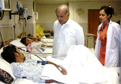 punjab government gives out rs0 5m to families of dengue victims punjab government gives out rs0 5m to families of dengue victims