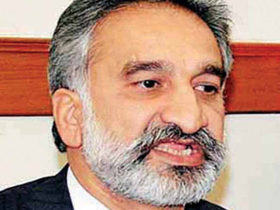 highest civilian award for the woman who fought dictators highest civilian award for the woman who fought dictators