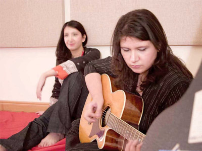 zeb and haniya appear in the dewarists